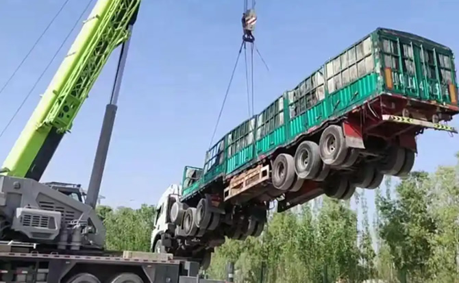 临平区道路脱困救援案例